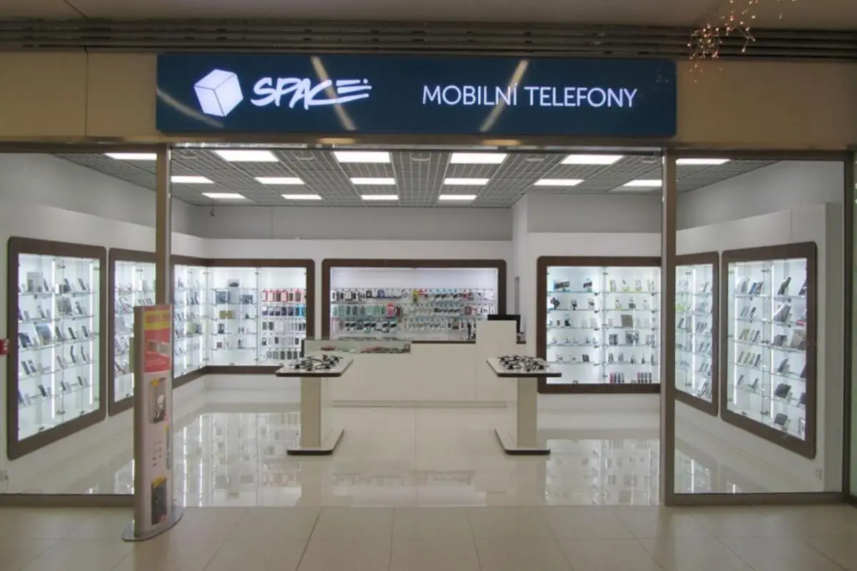 SPACE mobilní telefony